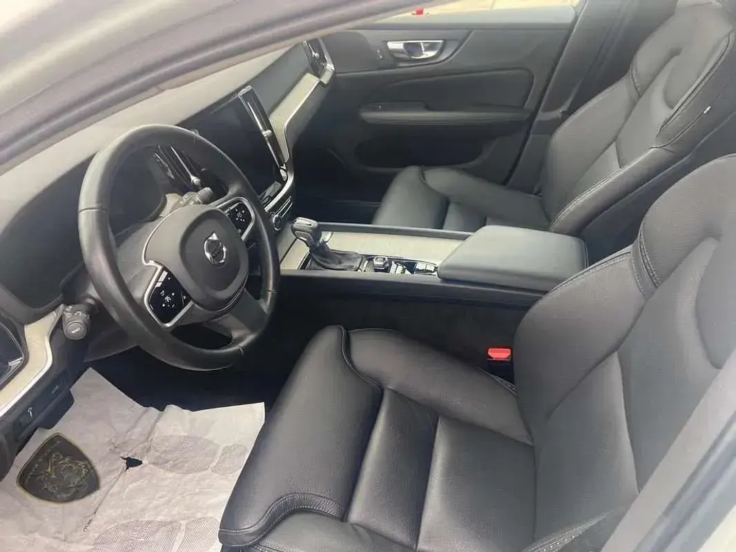 Usata Volvo V60 CC Business Edition 190 CV (139 kW) 2019 Station wagon