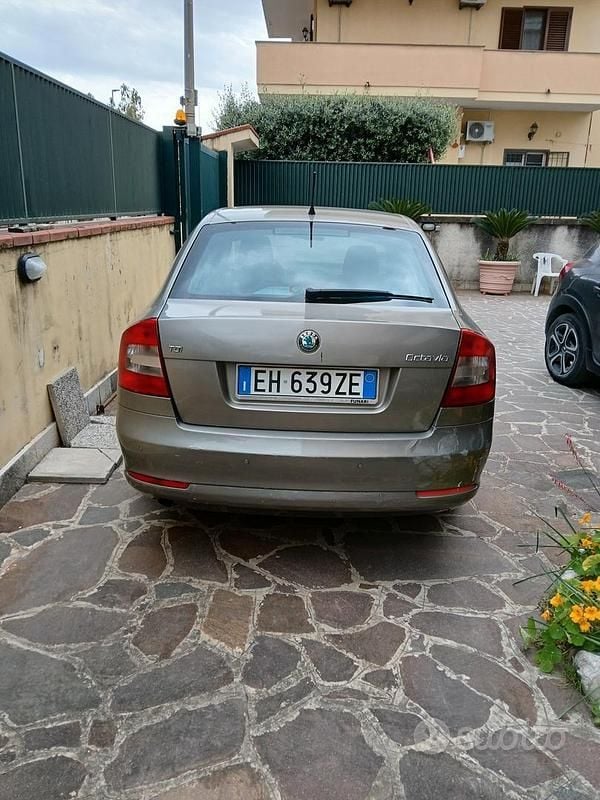 Begagnad Skoda Octavia 105 HK (77 kW) 2011 Sedan