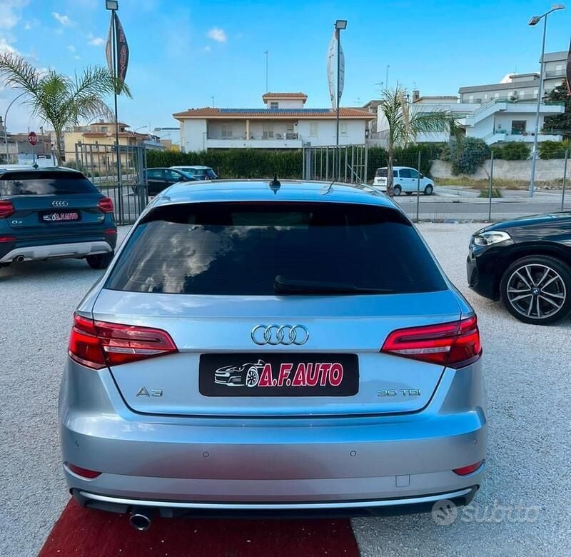 Usata Audi A3 2019 Grigio Berlina