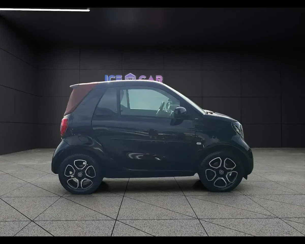 Usata Smart ForTwo Cabrio Prime 90 CV (66 kW) 2019 Nero Cabrio