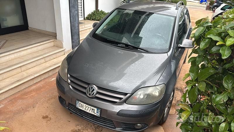 Grigio Usata 2008 VW Golf Plus Cross Comfortline Monovolume | 2300 € (Super prezzo) - Immagine 1/4