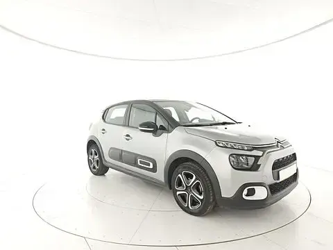 Używany Citroën C3 Shine 102 KM (75 kW) 2022 Hatchback