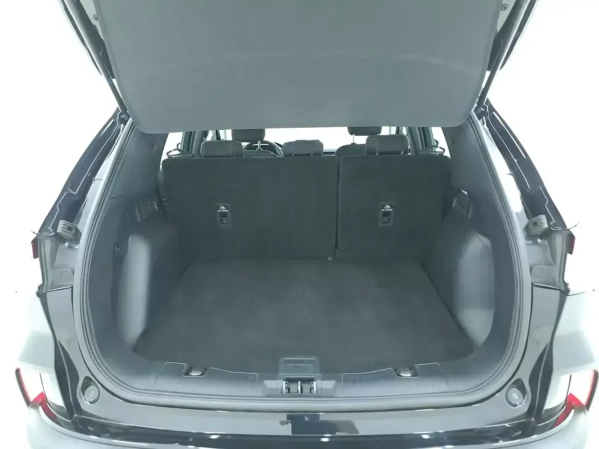 Usata Ford Kuga 120 CV (88 kW) 2022 Neronero SUV