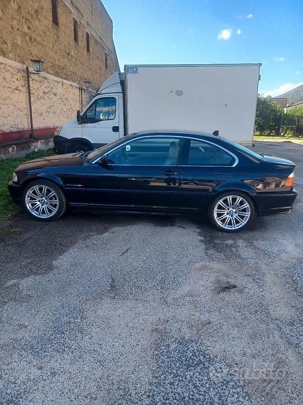 Usata BMW 323 170 CV (125 kW) 2000 Blu Coupé