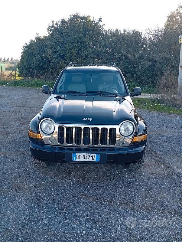 Usata Jeep Cherokee Limited 163 CV (119 kW) 2007 Nero SUV