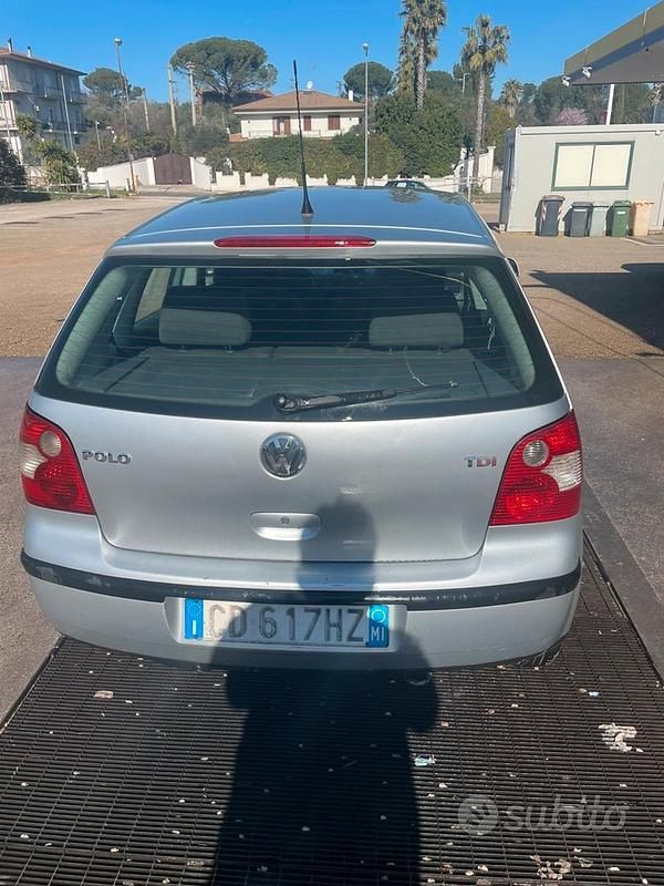 Usata VW Polo 60 CV (44 kW) 2003 Grigio Berlina