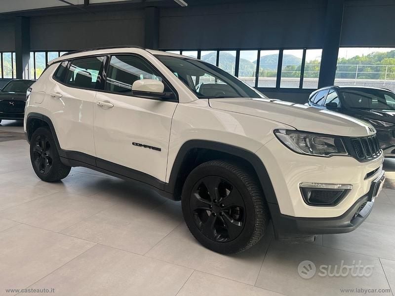 Usata Jeep Compass Night Eagle 140 CV (102 kW) 2019 Bianco SUV