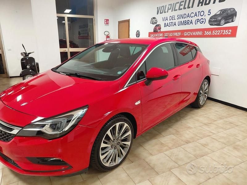 Usata Opel Astra 135 CV (99 kW) 2016 Rosso Berlina