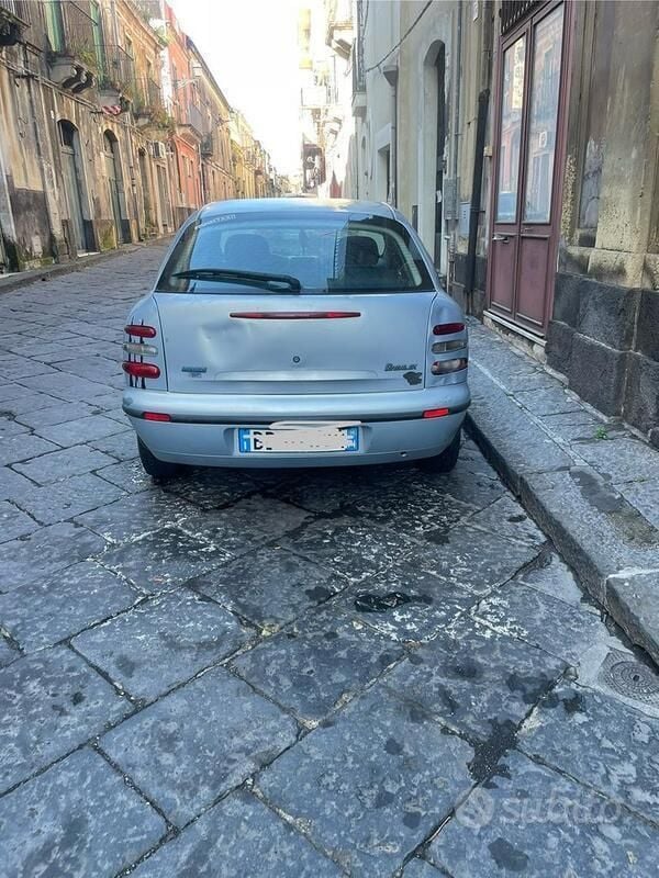 Grigio Usata 1999 Fiat Brava Due volumi | 800 € (Super prezzo) - Immagine 1/4