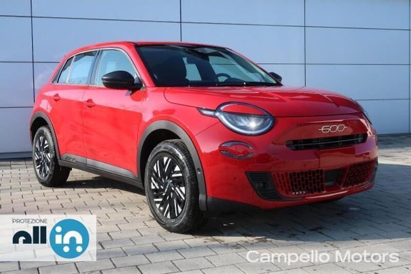 Rosso Nuova 2024 Fiat 600 SUV | 21.500 € - Immagine 1/4