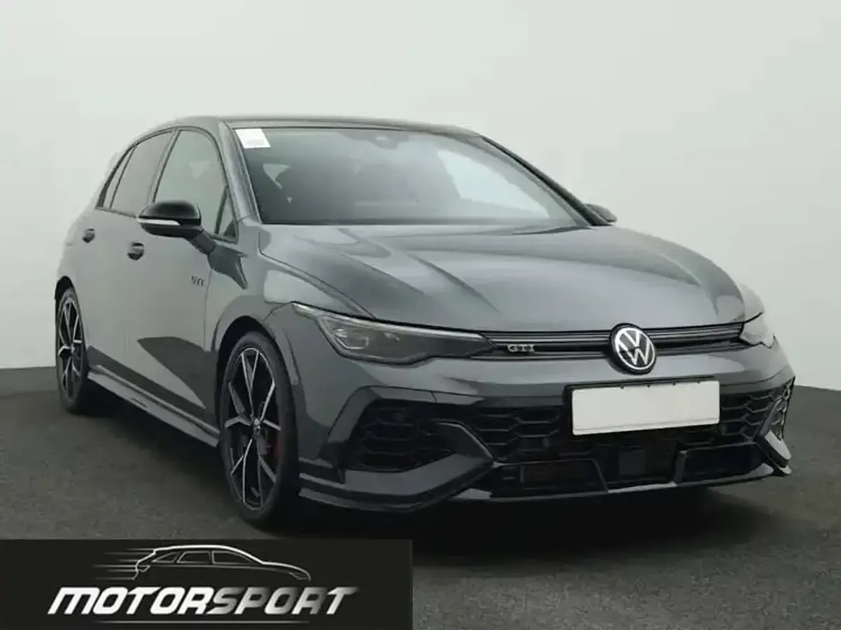 Usata VW Golf VIII GTI Clubsport 300 CV (220 kW) 2025 Dolphin grey Berlina