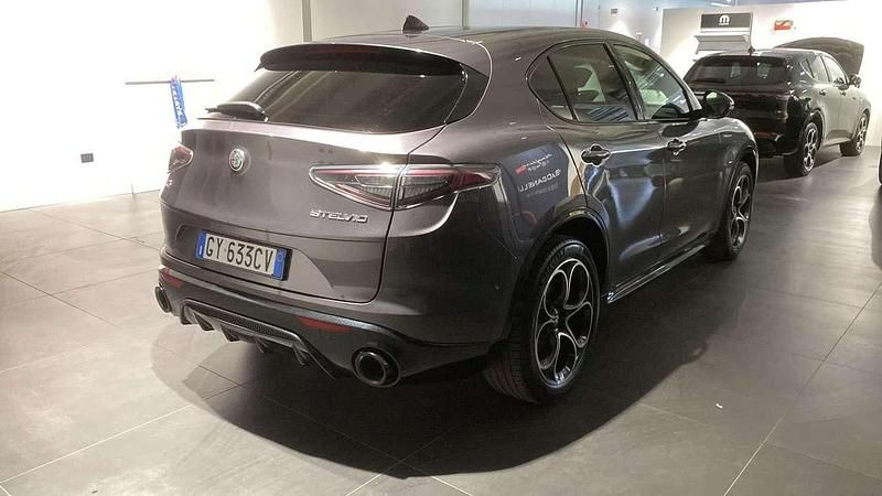 Usata Alfa Romeo Stelvio Veloce 209 CV (153 kW) 2025 Grigio SUV