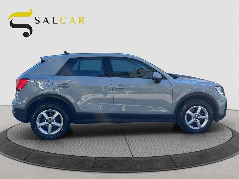 Usata Audi Q2 Ambiente 116 CV (85 kW) 2021 Argento SUV