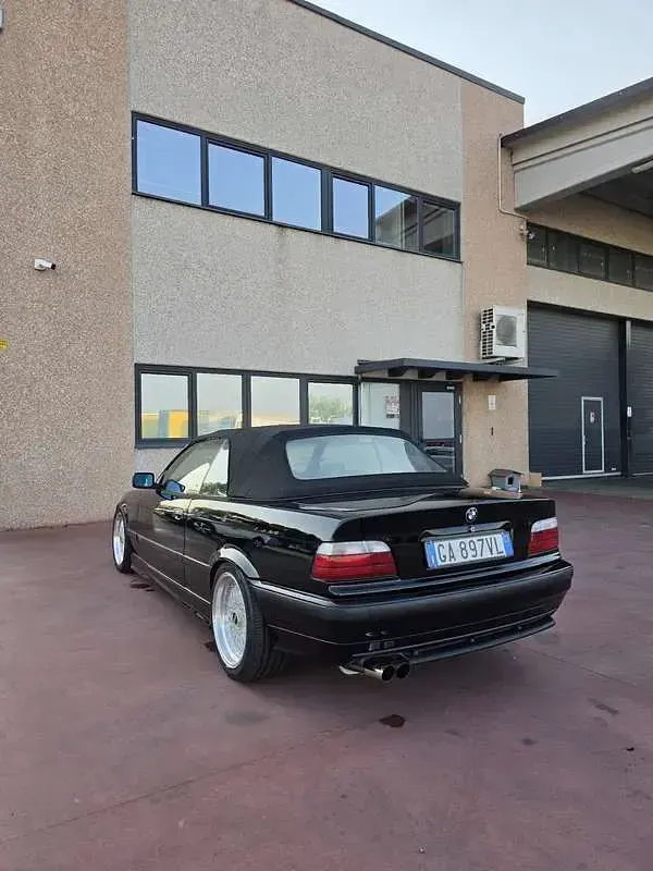 Usata BMW 325 Cabriolet 192 CV (141 kW) 1994 Cabrio