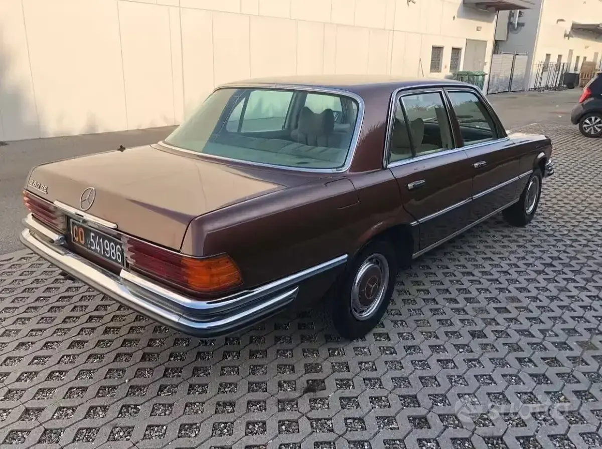 Usata Mercedes 280 SE 156 CV (114 kW) 1970 Marrone Berlina