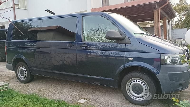 Usata VW Caravelle 140 CV (102 kW) 2013 Monovolume
