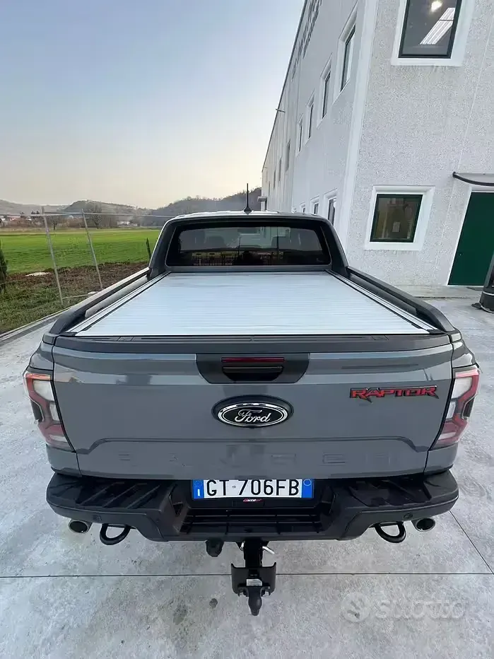 Usata Ford Ranger Raptor 292 CV (214 kW) 2024 Grigio Pick-up