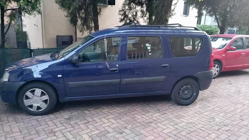 Usata Dacia Logan 105 CV (77 kW) 2007 Blu Berlina