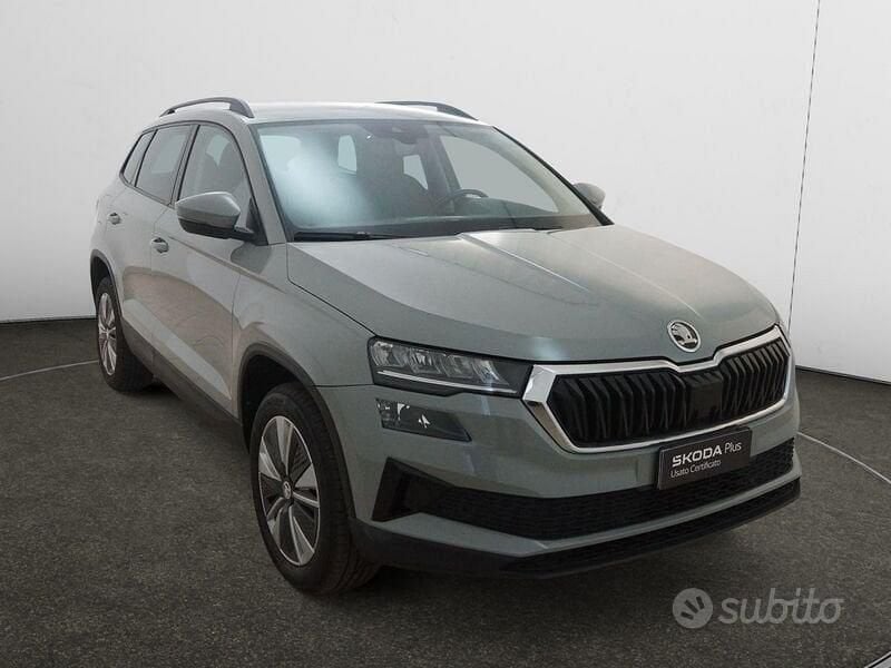 Grigio Usata 2023 Skoda Karoq Executive SUV | 21.900 € (Super prezzo) - Immagine 1/4