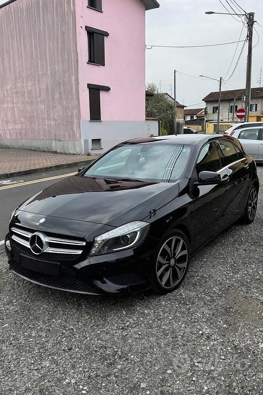 Usata Mercedes A180 2012 Nero Utilitaria