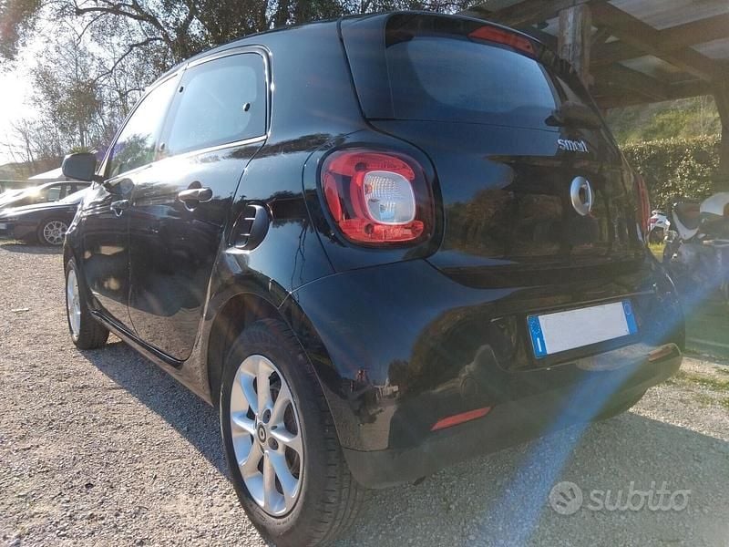 Usata Smart ForFour Passion 70 CV (51 kW) 2019 Nero Utilitaria