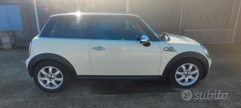 Occasion Mini Cooper D 109 ch (80 kW) 2010 Blanc Citadine