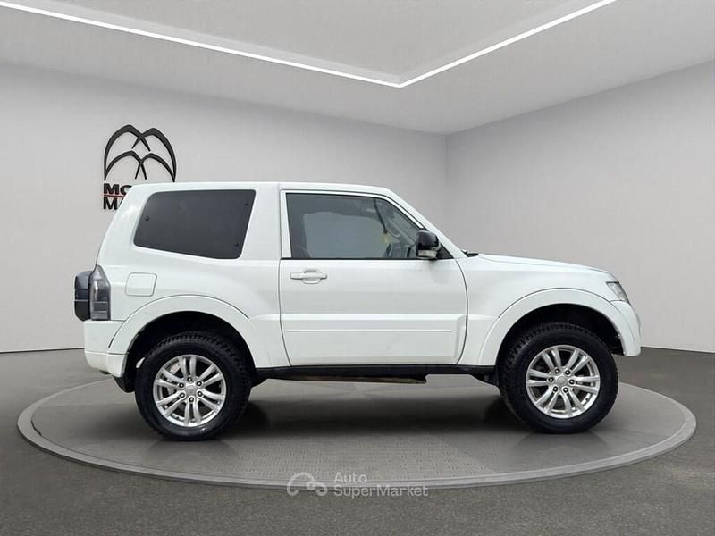 Usata Mitsubishi Pajero 190 CV (139 kW) 2018 Bianco SUV