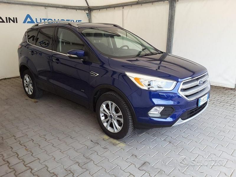 Usata Ford Kuga Titanium 150 CV (110 kW) 2017 Blu/azzurro SUV