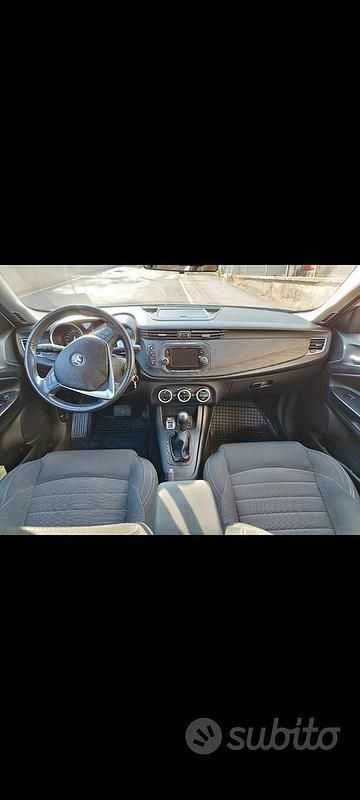 Usata Alfa Romeo Giulietta 120 CV (88 kW) 2016 Bianco Berlina
