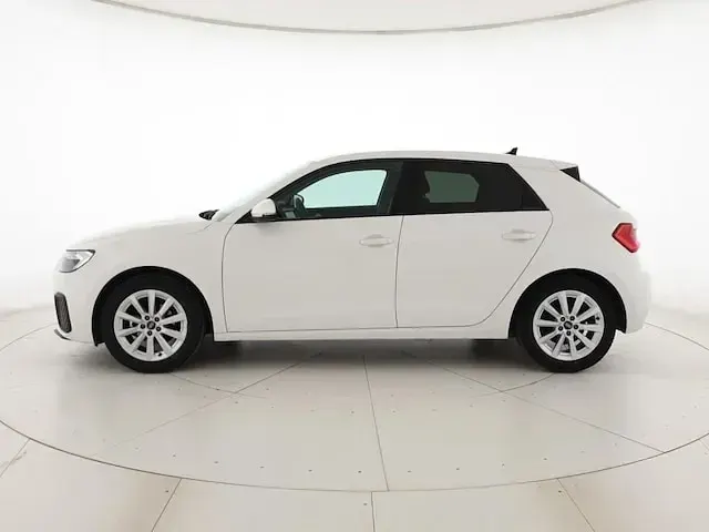 Usata Audi A1 Sportback Business 95 CV (69 kW) 2023 Bianco cortina Utilitaria
