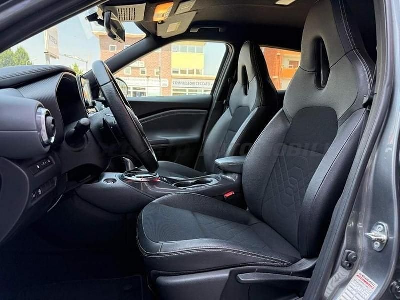 Usata Nissan Juke Tekna 114 CV (83 kW) 2022 Grigio SUV