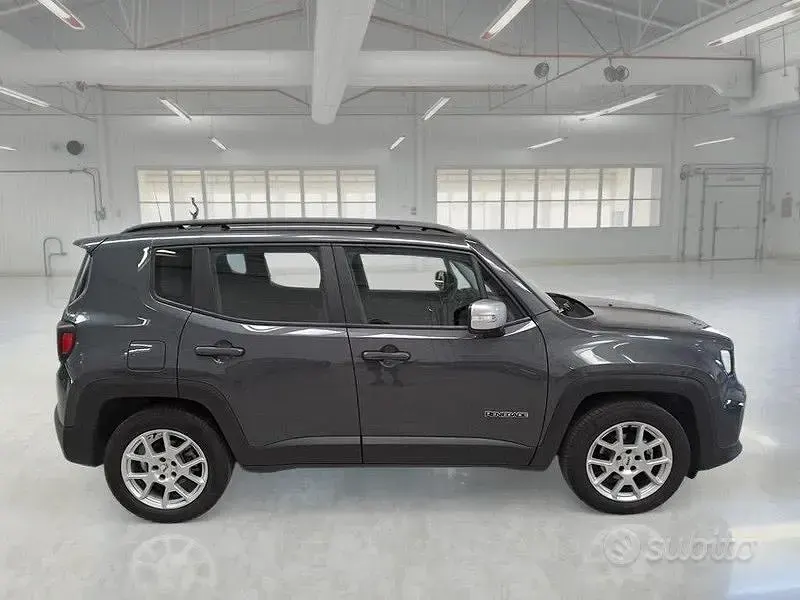 Usata Jeep Renegade Limited 119 CV (87 kW) 2022 Grigio SUV