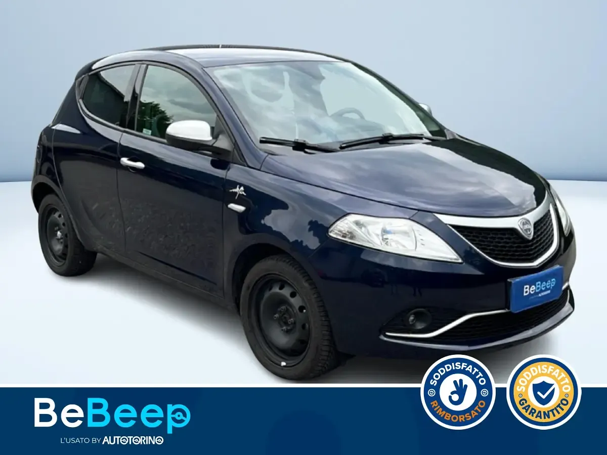 Usata Lancia Ypsilon S 95 CV (69 kW) 2017 Blu metallizzato Utilitaria