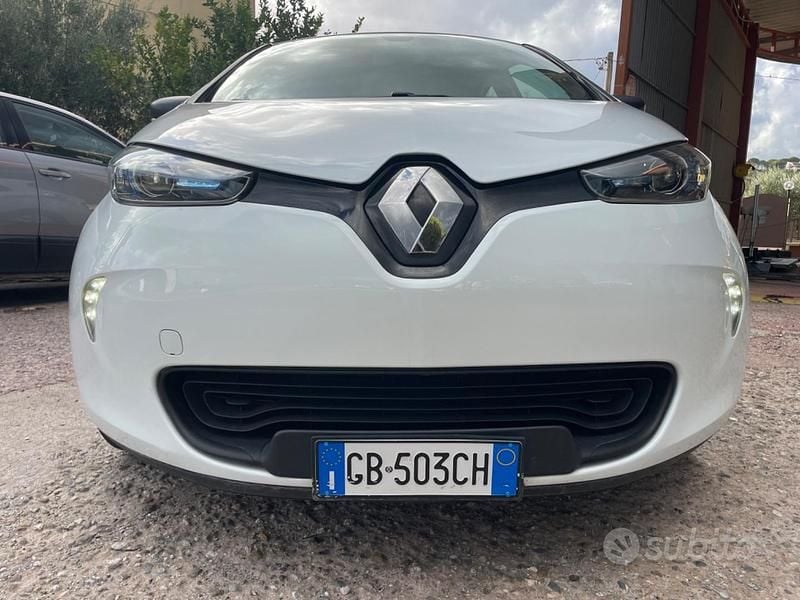 Usata Renault Zoe Life 64 kW (88 CV) 2018 Bianco Utilitaria