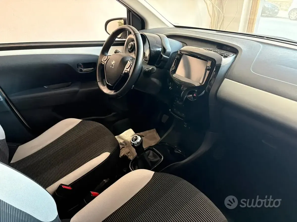 Usata Peugeot 108 69 CV (50 kW) 2018 Bianco Berlina