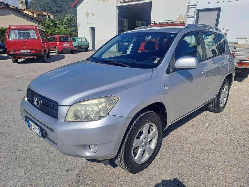 Argento Usata 2006 Toyota RAV4 Sol SUV | 7500 € (Cara) - Immagine 1/4