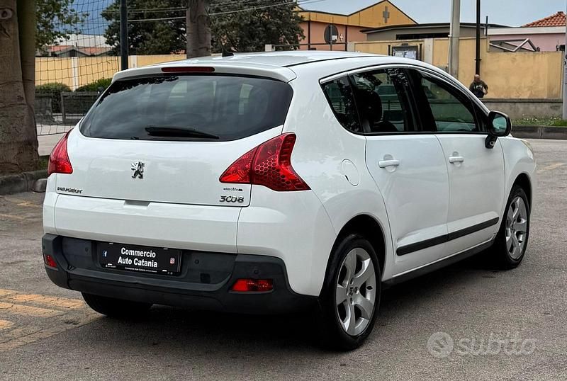 Usata Peugeot 3008 Allure 115 CV (84 kW) 2012 Bianco Monovolume