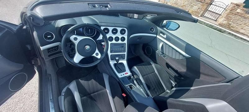 Usata Alfa Romeo Spider Exclusive 185 CV (136 kW) 2008 Nero Cabrio