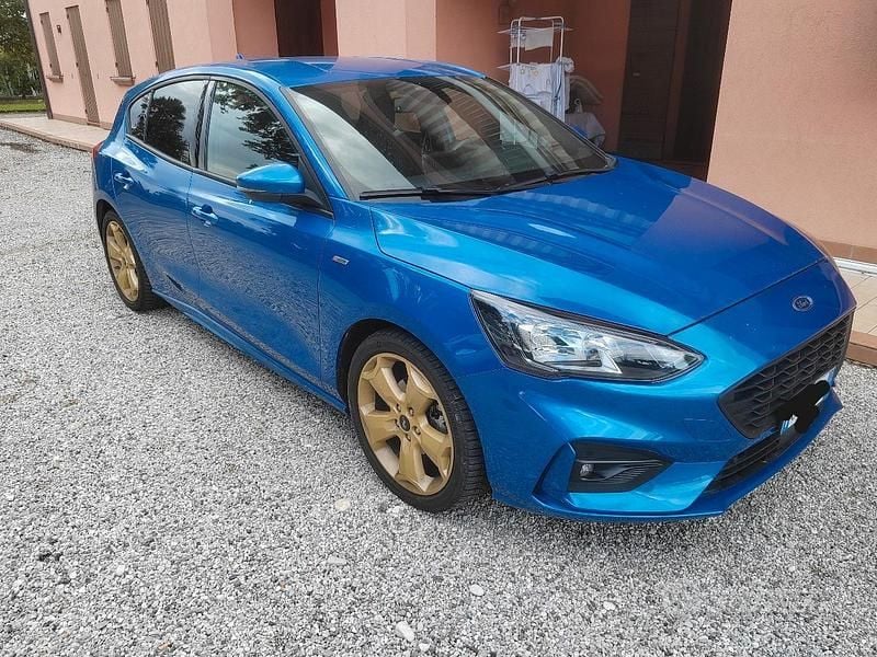 Usata Ford Focus ST-Line 125 CV (91 kW) 2021 Blu Berlina