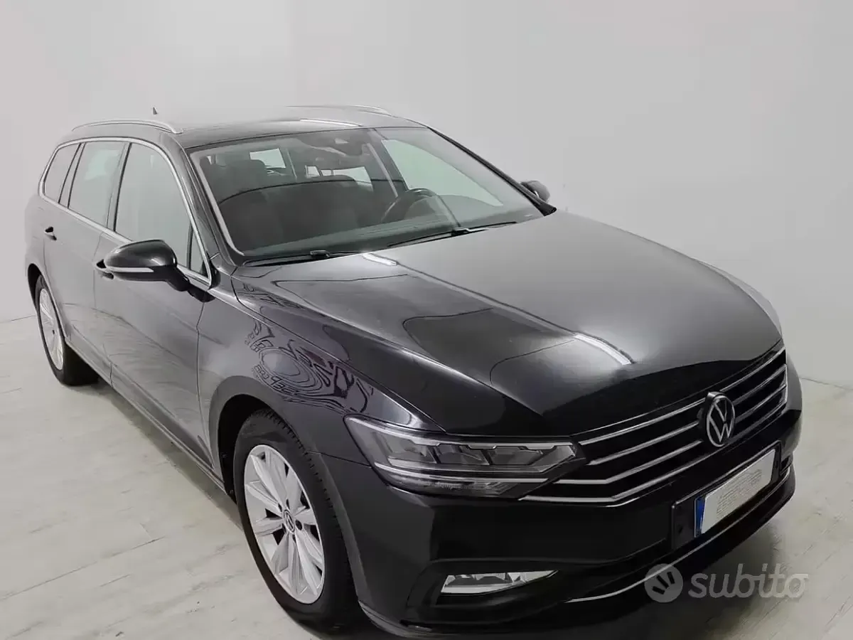 Usata VW Passat Business 122 CV (89 kW) 2021 Nero Station wagon
