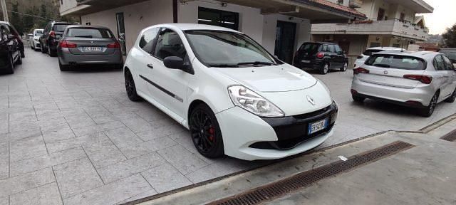 Usata Renault Clio R.S. R.S. 203 CV (149 kW) 2010 Bianco Utilitaria