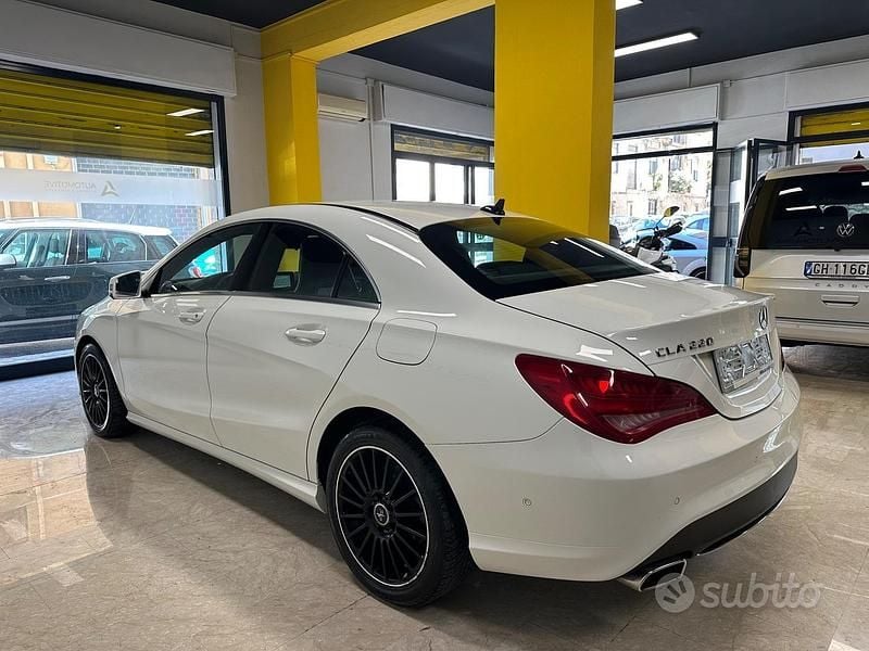 Usata Mercedes CLA220 Premium 176 CV (129 kW) 2015 Bianco Berlina