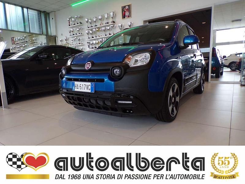 Nuova Fiat Panda Cross Cross 69 CV (50 kW) 2025 Blu italia metallizzato Utilitaria
