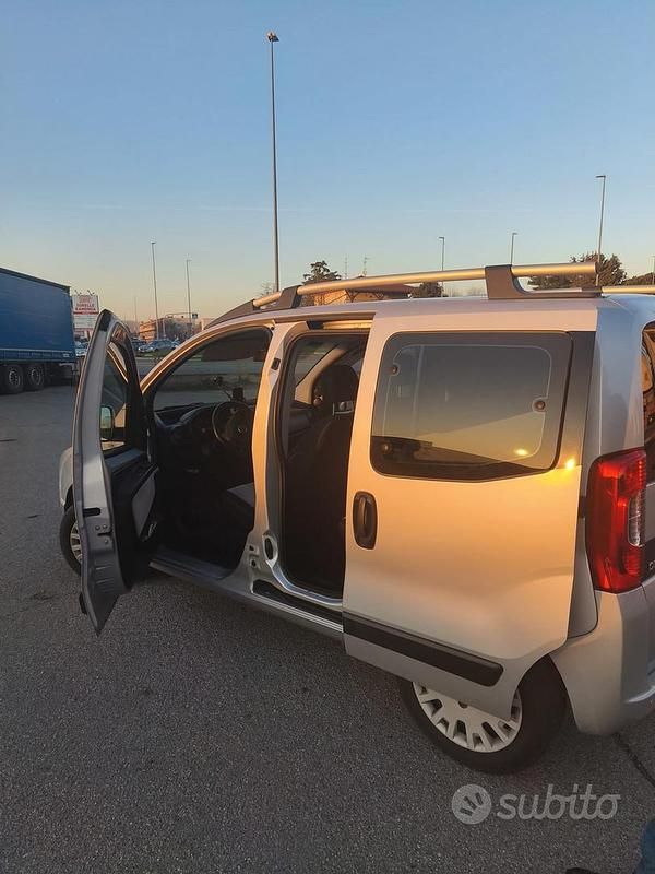 Usata Fiat Qubo Trekking 80 CV (58 kW) 2016 Grigio Monovolume