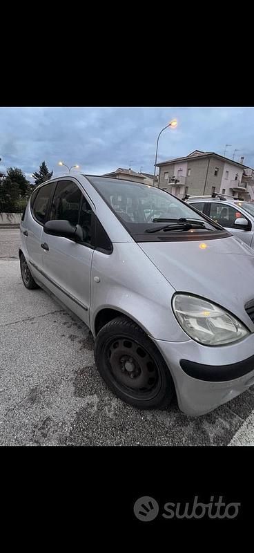 Usata Mercedes A140 2001 Grigio Berlina
