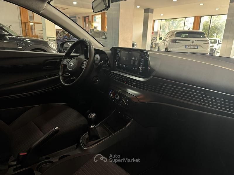 Usata Hyundai i20 83 CV (61 kW) 2022 Gray Utilitaria