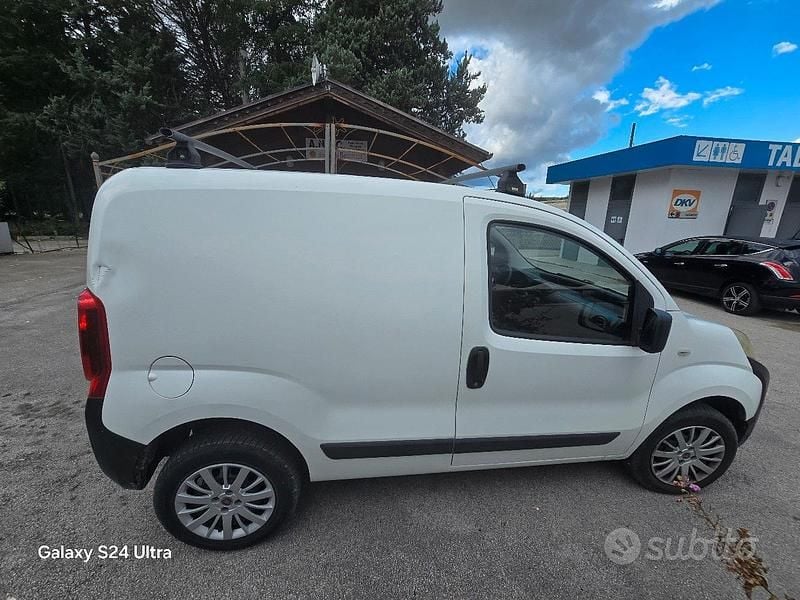 Usata Fiat Fiorino 77 CV (56 kW) 2011 Bianco Monovolume