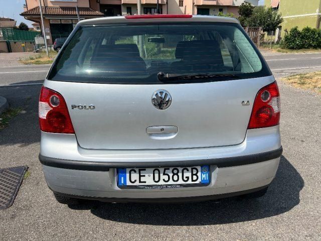 Usata VW Polo Trendline 75 CV (55 kW) 2002 Argento Berlina