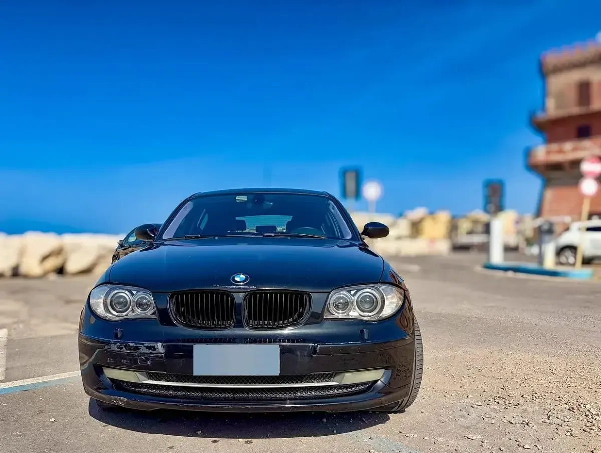 Usata BMW 120 177 CV (130 kW) 2008 Nero Utilitaria