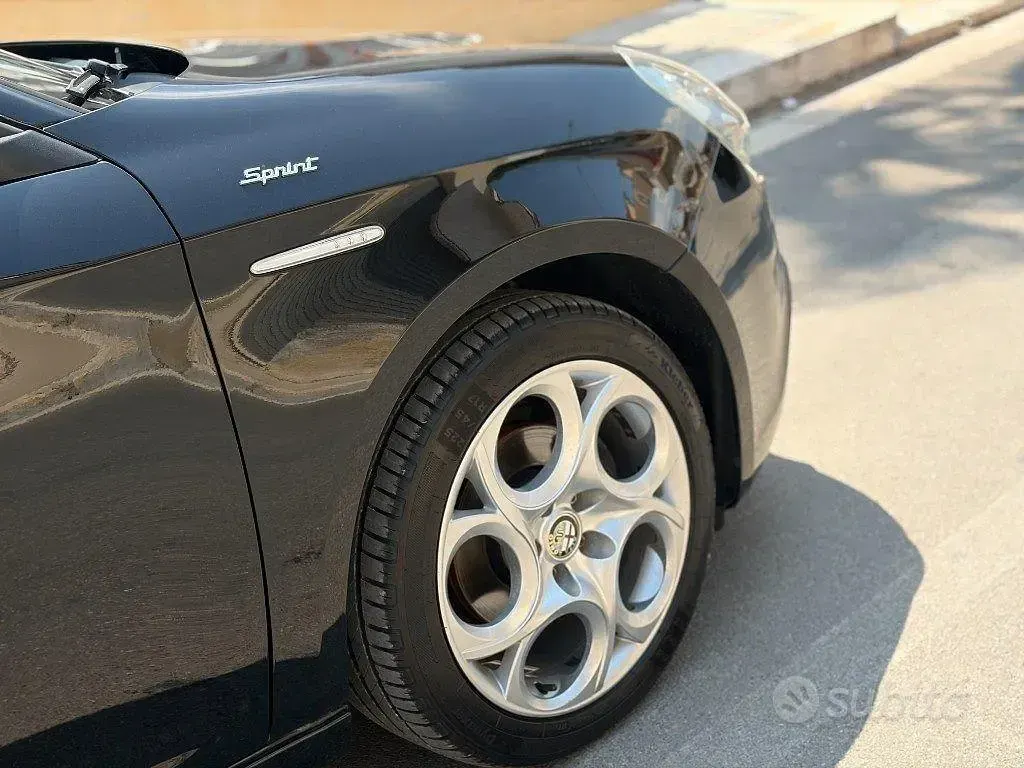 Usata Alfa Romeo Giulietta Sprint 105 CV (77 kW) 2015 Nero Utilitaria